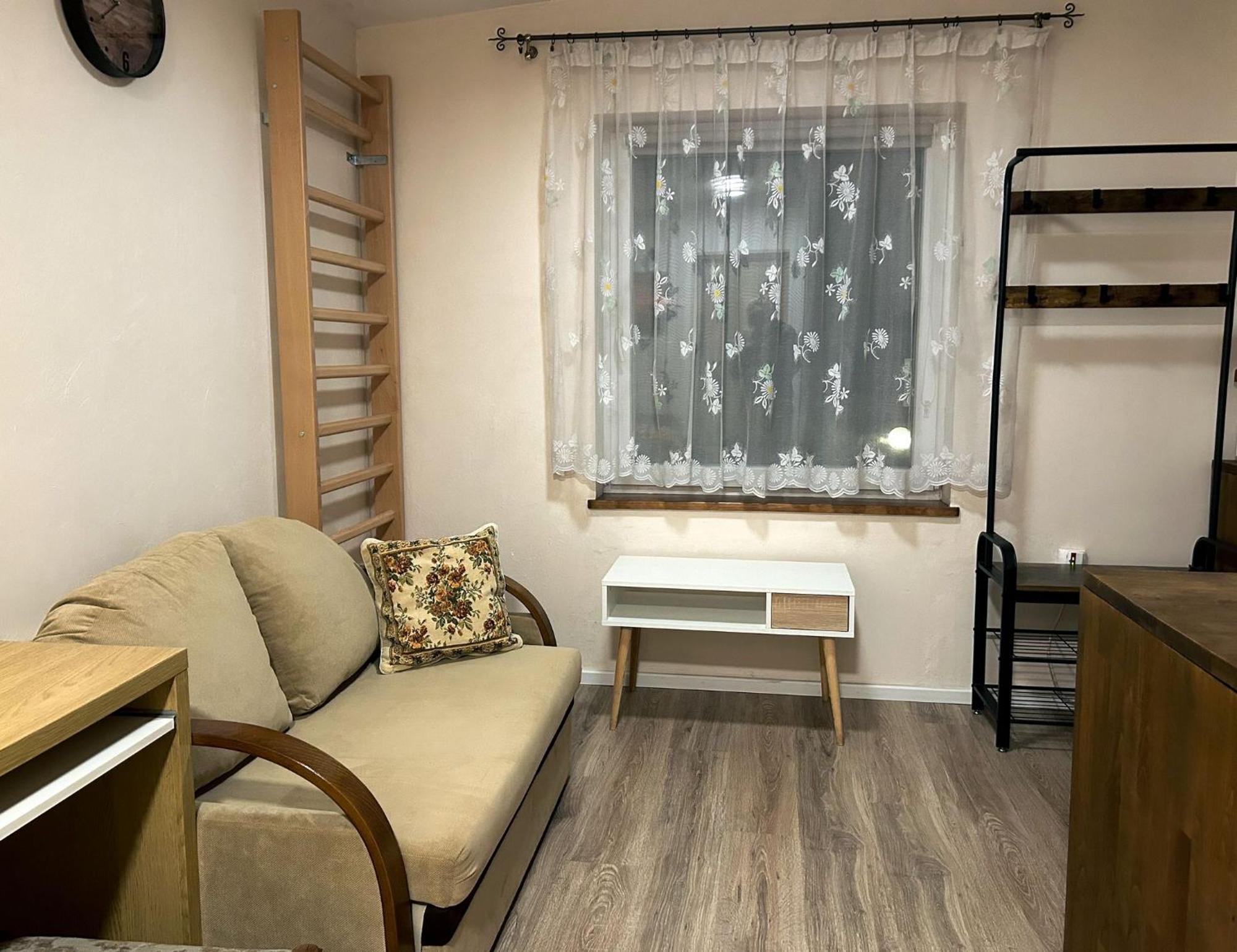 Nowoczesne Studio Z Ogrodem I Parkingiem Poznań Zewnętrze zdjęcie